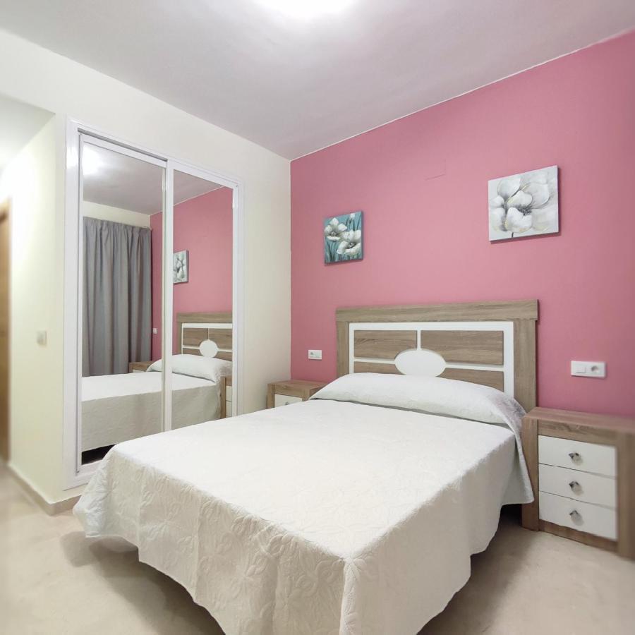 Hotel Nuevo Espartinas Bagian luar foto