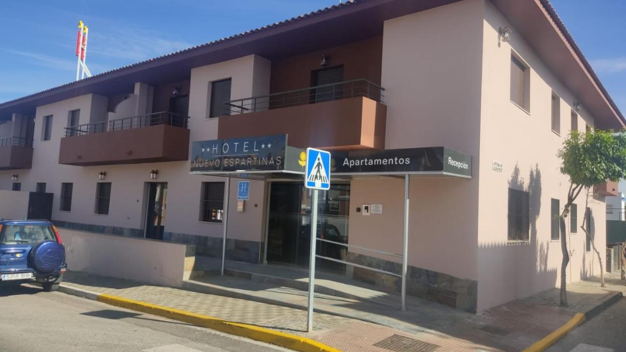 Hotel Nuevo Espartinas Bagian luar foto