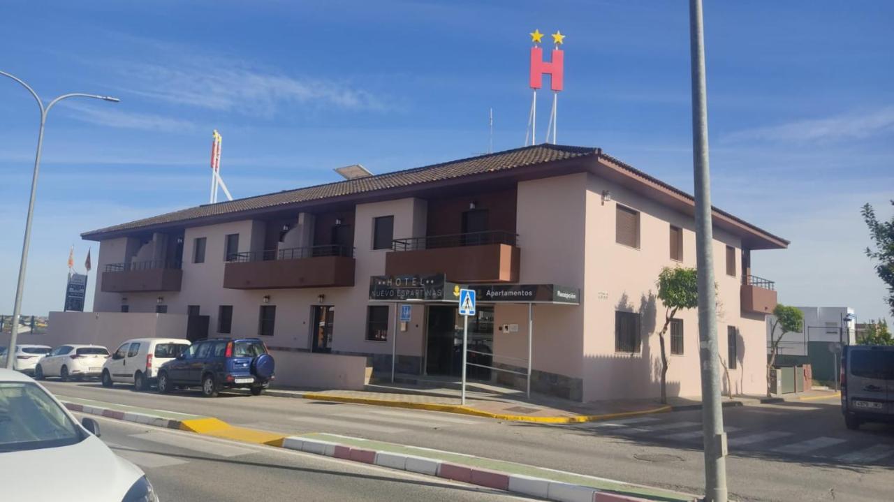 Hotel Nuevo Espartinas Bagian luar foto