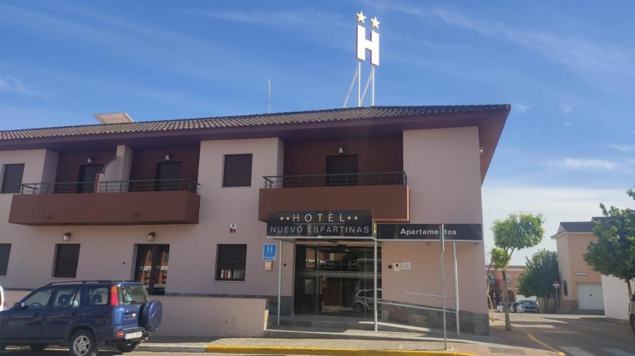 Hotel Nuevo Espartinas Bagian luar foto