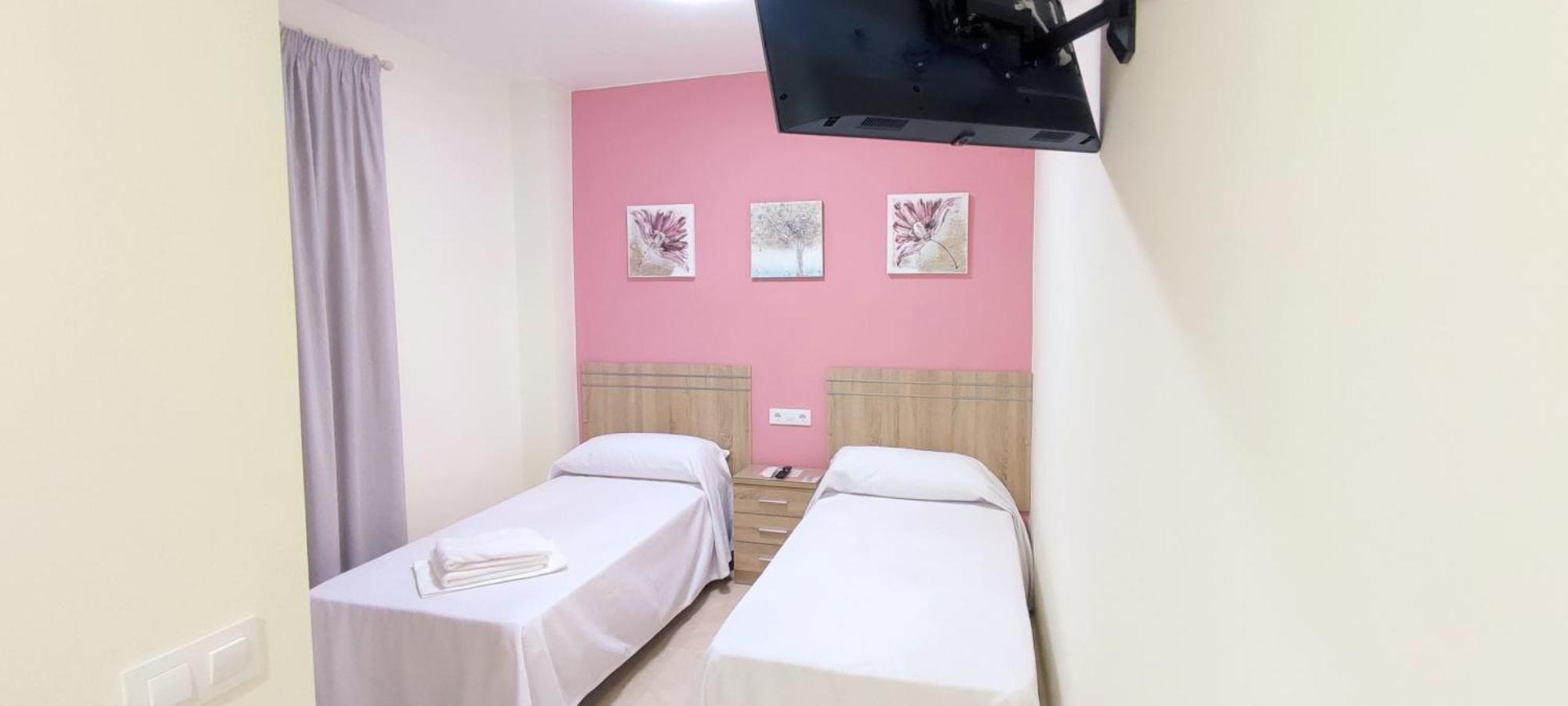Hotel Nuevo Espartinas Bagian luar foto